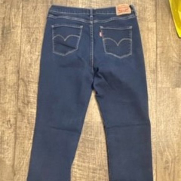 NEW  Levi Strauss & co Jeans - Picture 1 of 5
